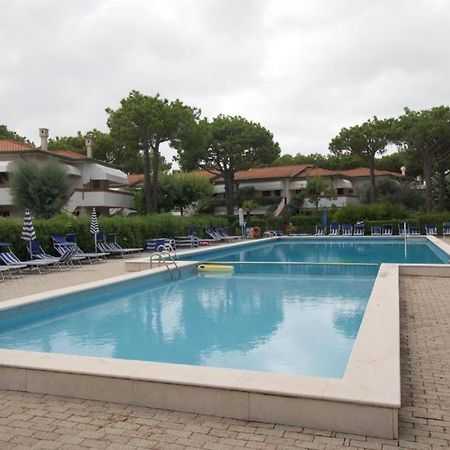 Appartamento Al Porticciolo-Residence Con Piscina-Cavallino Treporti Bagian luar foto