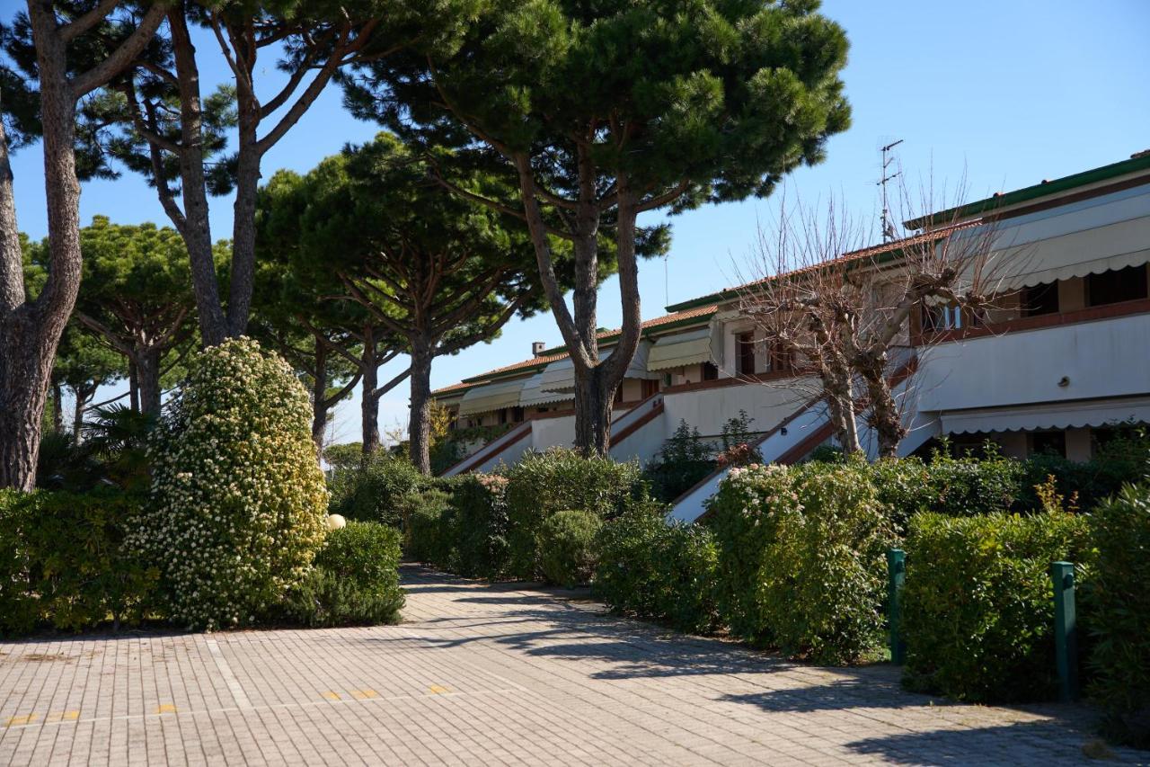 Appartamento Al Porticciolo-Residence Con Piscina-Cavallino Treporti Bagian luar foto