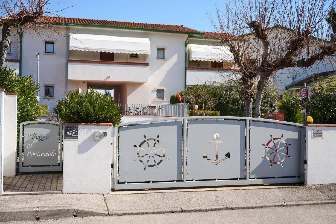 Appartamento Al Porticciolo-Residence Con Piscina-Cavallino Treporti Bagian luar foto